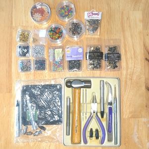 Making Memories eyelet tool kit